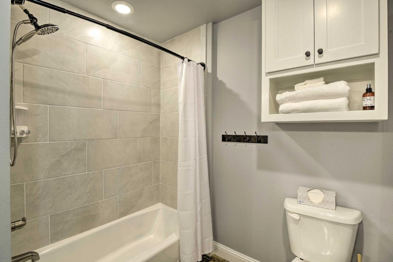 Granbury Home With Hot Tub And Furnished Patio! Bagian luar foto